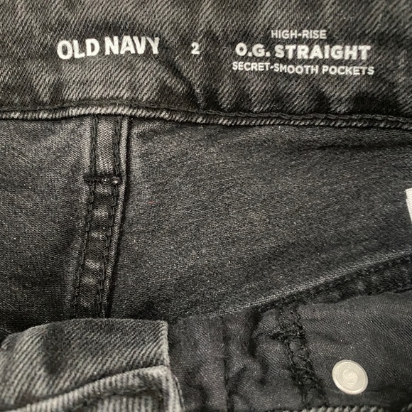 Old Navy High Rise O.G. Straight Leg Jeans in Black Wash Size 2 - Picture 4 of 5